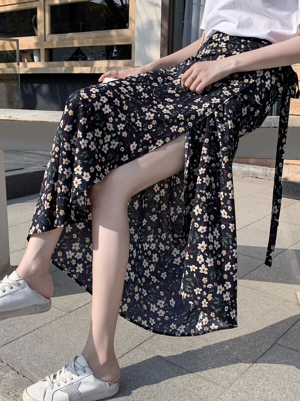 Floral Lace-Up One-Piece Skirt for Women, High-Waisted, Slimming, Irregular Hip-Hugging Slit Long Skirt, Sun Protection Skirt for Summer Floral Lace-Up One-Piece Skirt for Women, High-Waisted, Slimming, Irregular Hip-Hugging Slit Long Skirt, Sun Protection Skirt for Summer