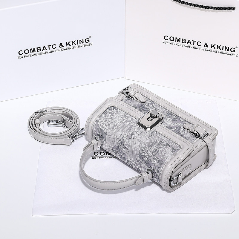 Combatc&Kking Girls' Birthday Gift for Girlfriend, Bag for Women, 2025 New Style Light Luxury Handbag