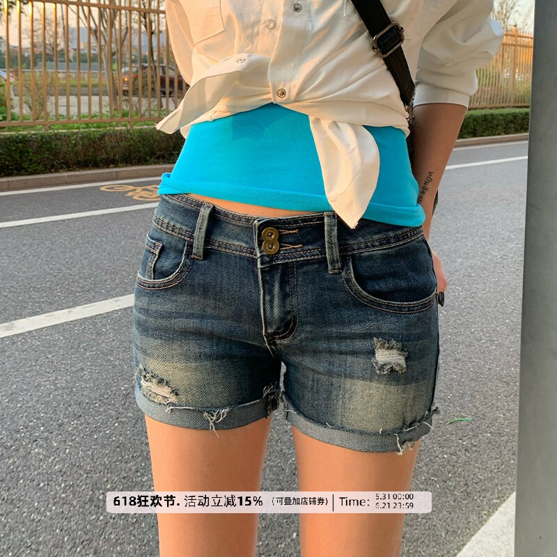 Paponix Retro Low-Waist Denim Super Shorts for Women, New Spring Style, Slim Fit, Slightly Elastic, Rolled Hem, Tight-Fitting Hot Pants