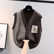 Vest Vest Knitted Spring and Autumn 2024 New Popular Womens College Style Womens Sweater Vest Clip Cardigan Outerwear