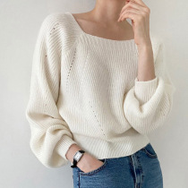 Guoguo Gold Medal 2023 Autumn and Winter Korean style French retro square collar exposed collarbone pullover loose casual long-sleeved knitted