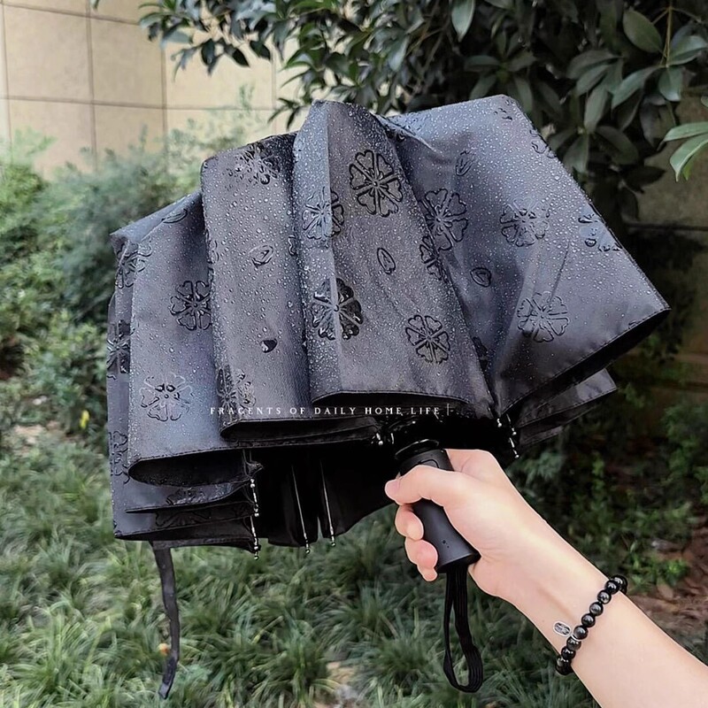 Water-Activated Black Umbrella for Students, Extra Large, Thickened, Reinforced, Dual-Use for Sun and Rain, Automatic Umbrella for Girls, High Aesthetic Value Water-Activated Black Umbrella for Students, Extra Large, Thickened, Reinforced, Dual-Use for Sun and Rain, Automatic Umbrella for Girls, High Aesthetic Value