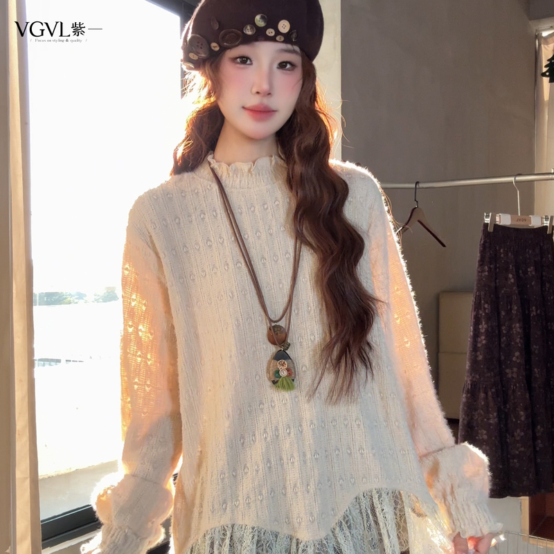 Xiaozhuo Inner Layer [Cappuccino] Autumn and Winter Thickened New Lace Patchwork Base Shirt for Women 10123