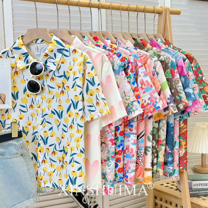 Floral Shirt for Women, New Chinese Style Print, Retro Hong Kong Style, Niche Short-Sleeved Shirt, Suitable for Team Building, Vacation, Performance, and Outerwear