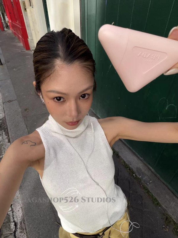 Now~ Nana, the Homebody, Has the Same Style as Fa*. Original Yarn Linen Fiber High-Neck Sleeveless Knitted Slim-Fit Vest