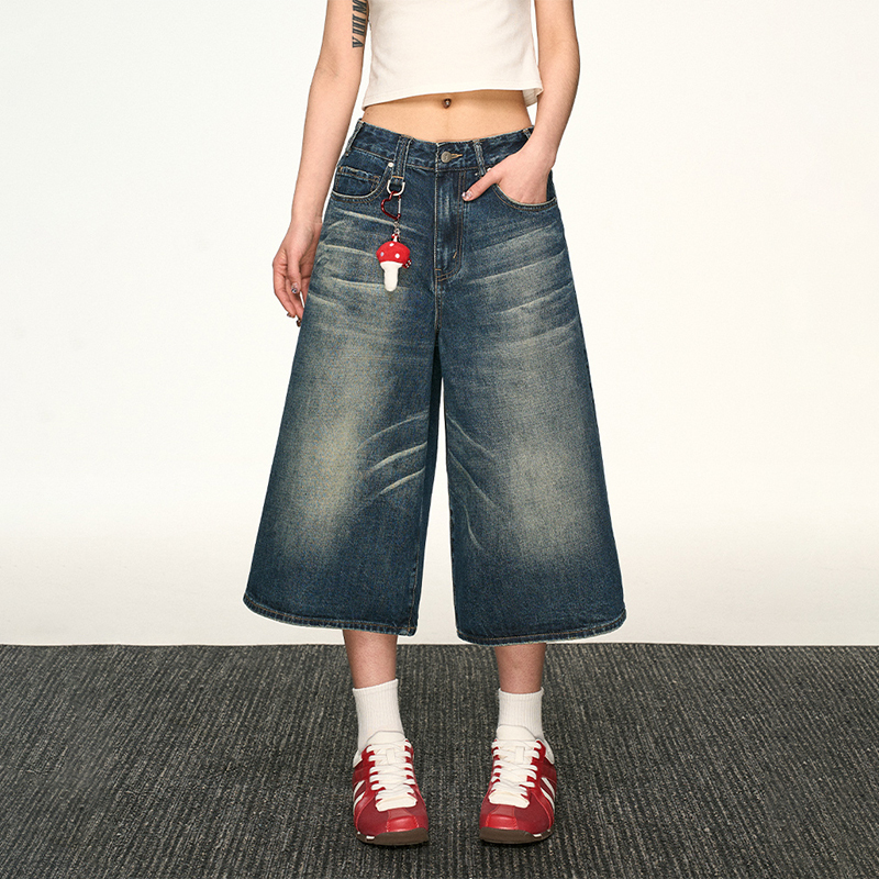 Aaisup American Retro Washed Distressed Creased Denim Shorts for Women, Summer Loose Fit, Three-Quarter Straight Wide-Leg Mid-Length Pants