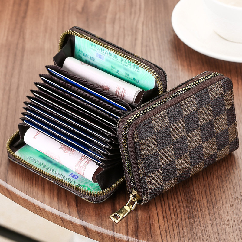 Bag-style refinement 2023 new female anti-magnetic theft protection brush driving license Zero money to contain small bag Mini-Taobao