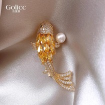 Brocade Carp Pearl Brooch Peacle Design Sensation Small Crowdproof игла антиходячего света Божественная Инструментальная Грудь