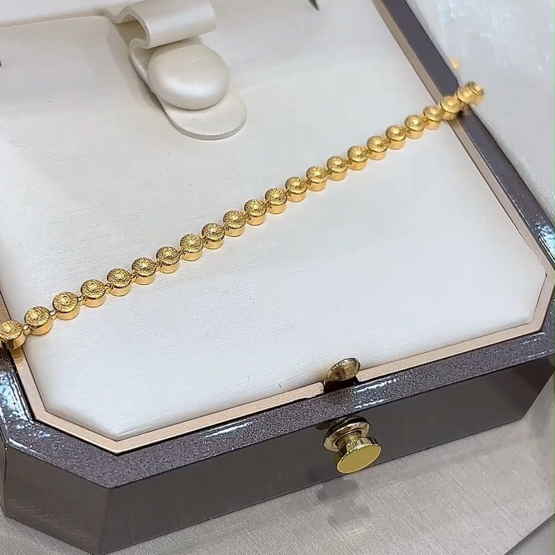 Vintage Gold Small Ice Cube Soft Light Gold Flakes Bracelet, New Chinese Style, High-End Feel, Long-Term Durability, Minimalist Stackable Bracelet Vintage Gold Small Ice Cube Soft Light Gold Flakes Bracelet, New Chinese Style, High-End Feel, Long-Term Durability, Minimalist Stackable Bracelet