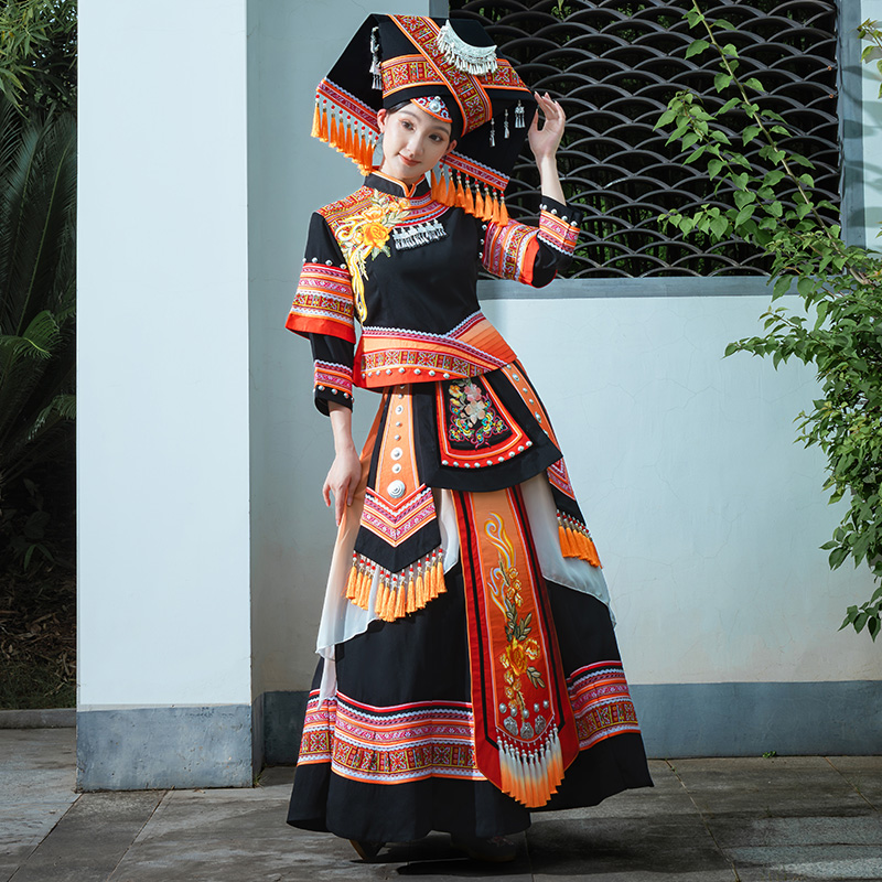 広西チワン族の民族衣装大人3月3日少数民族のダンス衣装女性衣装チワン族の錦刺繍パフォーマンスロングスカート