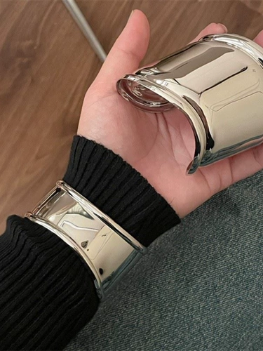 Нарукавная повязка, небольшое дизайнерское элитное металлическое ювелирное украшение, в стиле панк