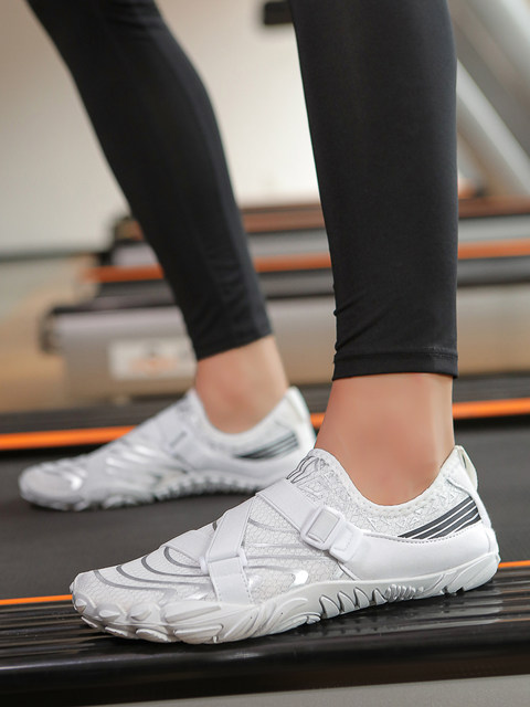 Barefoot Shoes for Men and Women, Indoor Fitness Shoes, Lightweight Soft-Soled Aerobics Shoes, Shock-Absorbing Treadmill-Specific Jump Rope Pilates Shoes