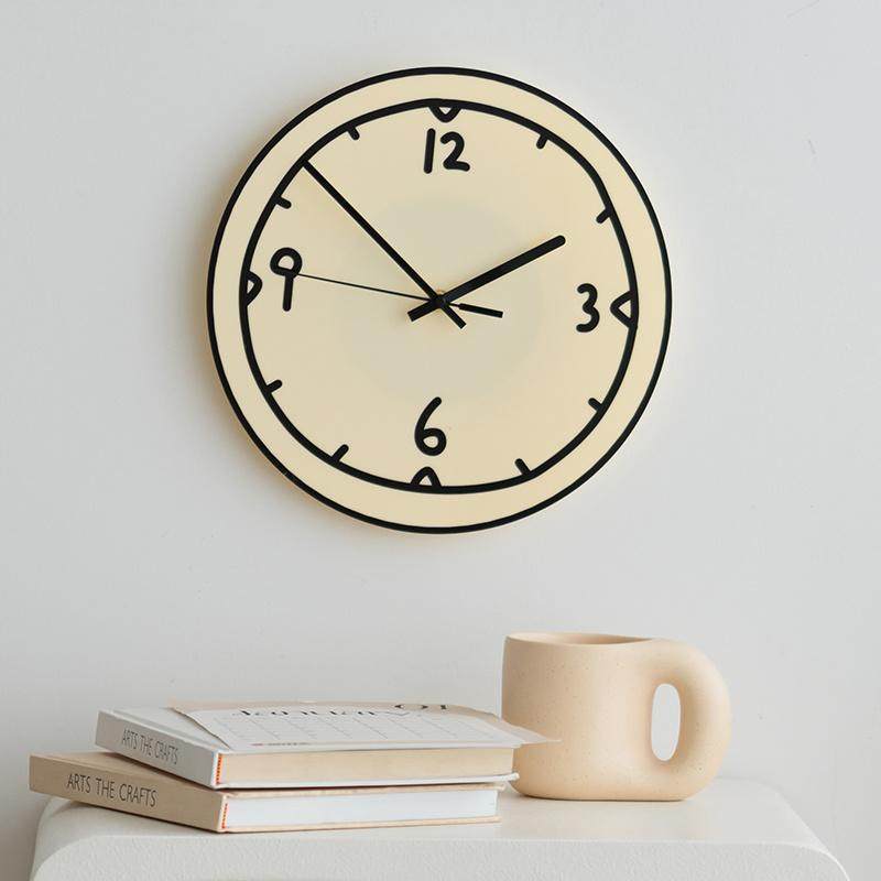 Cream-Colored Modern Minimalist Acrylic Clock, Wall-Mountable Design, Silent Clock for Living Room, Creative and Playful Desktop Ornament