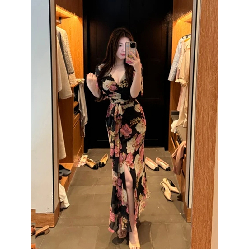 Slightly Chubby, Slimming, Sexy Lace-Up Floral Dress for Women, Summer 2025 Vacation Bodycon Long Dress