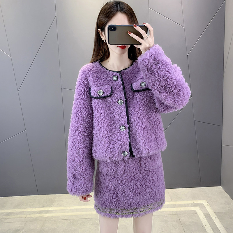 Lamb wool coat women's short style 2021 winter new sheep shearing coat fur integrated Haining fur suit young