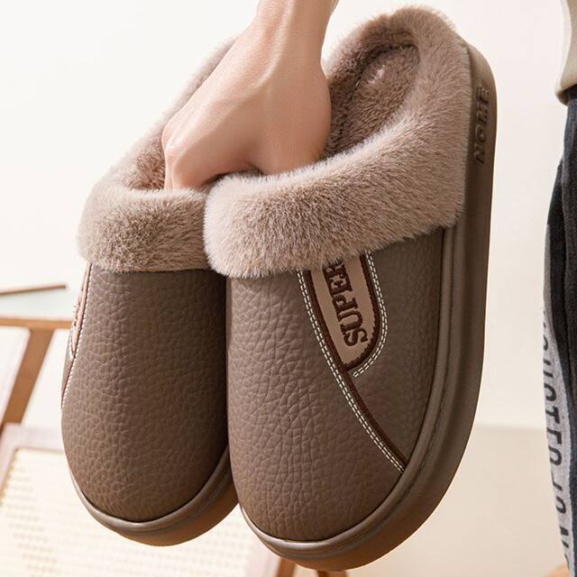 2025 New Model Men's and Women's Winter Waterproof Leather Slippers, Fleece-Lined and Thickened, for Home Use, Indoor Non-Slip, Warm, Suitable for Outdoor Wear in Winter