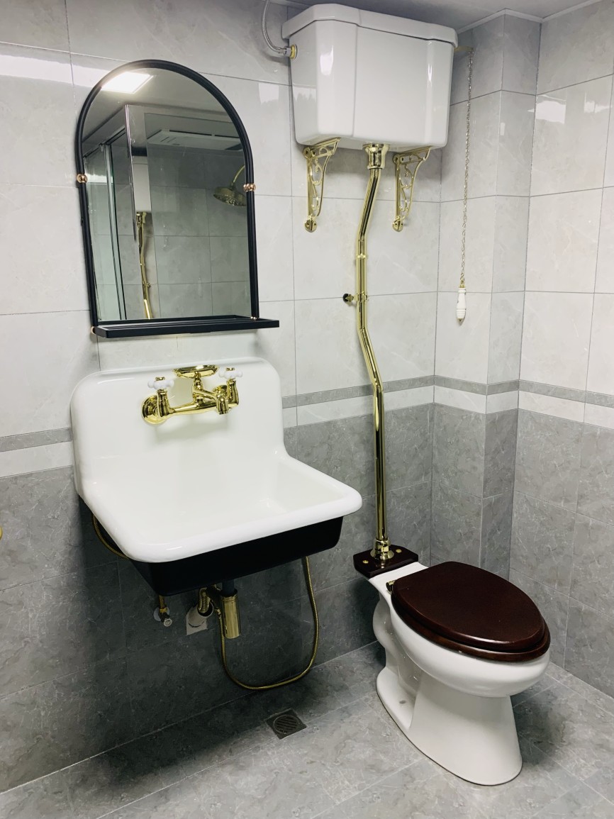 Butterfly bathroom ceramic high water tank toilet pit distance 305-400 solid wood cover plate retro toilet exit