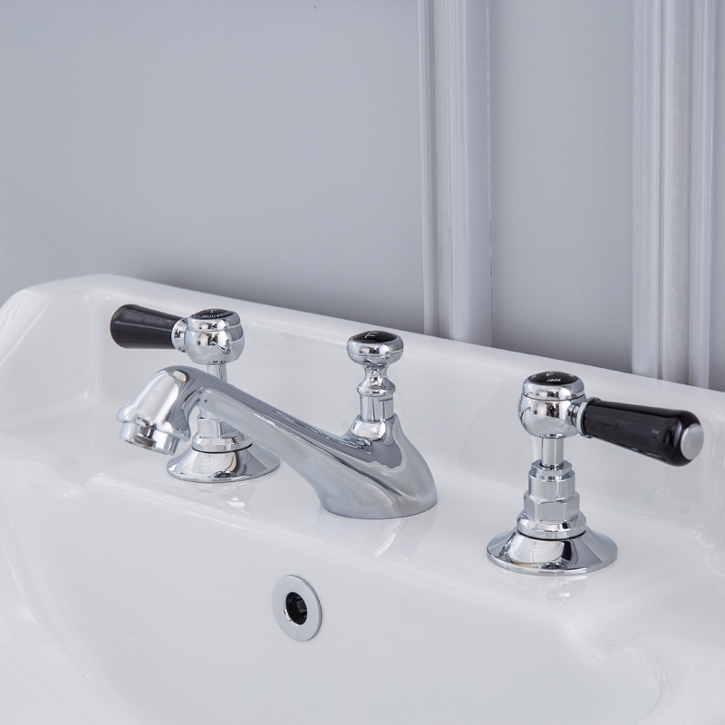 Butterfly surface basin hot and cold American faucet pull type launching retro style Ancient Wind 8-inch Three-hole washbasin Exit Original single