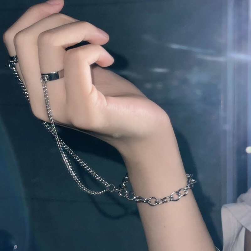 Punk Style Metal Chain Bracelet Ring Integrated Finger Chain Women's Jewelry Men's High-End Hip-Hop Ring Accessories