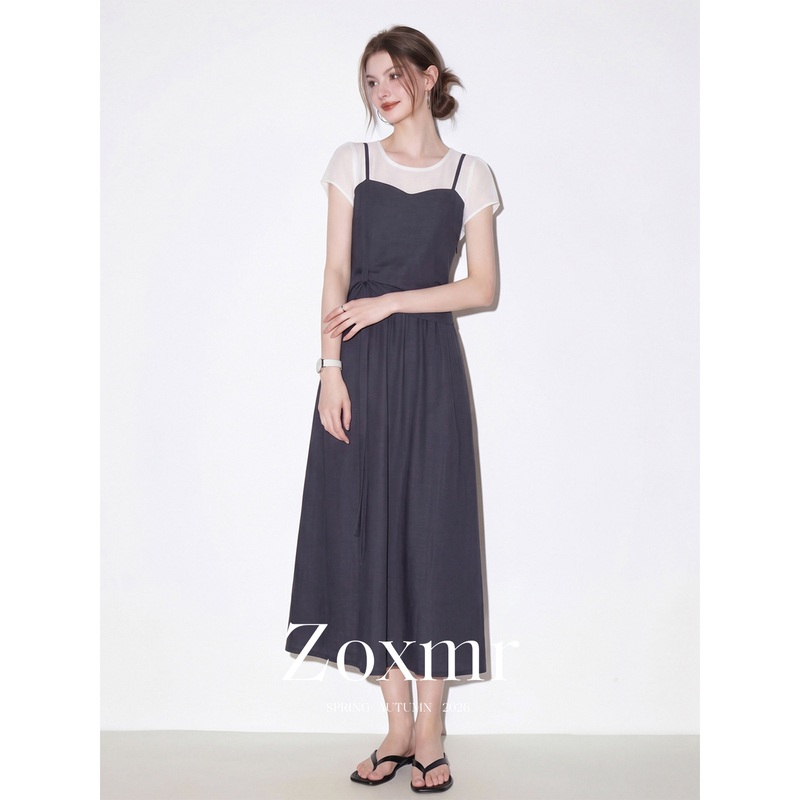 Elegant and Sophisticated Outfit: Round-Neck Color-Blocked Faux Two-Piece Dress for Women, 2026 New Model, Particularly Beautiful, Waist-Cinching Mini Dress