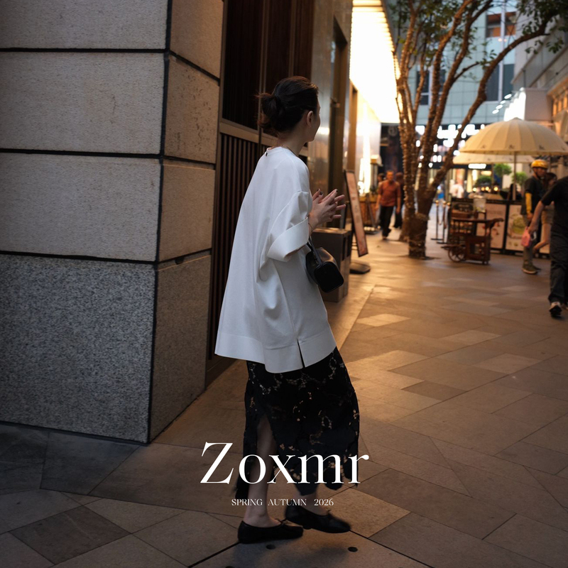 Super Trendy Niche Style, Non-Crowded Old Money Style Loose White Short-Sleeve T-Shirt and Black Lace Skirt Set for Women in Summer Super Trendy Niche Style, Non-Crowded Old Money Style Loose White Short-Sleeve T-Shirt and Black Lace Skirt Set for Women in Summer