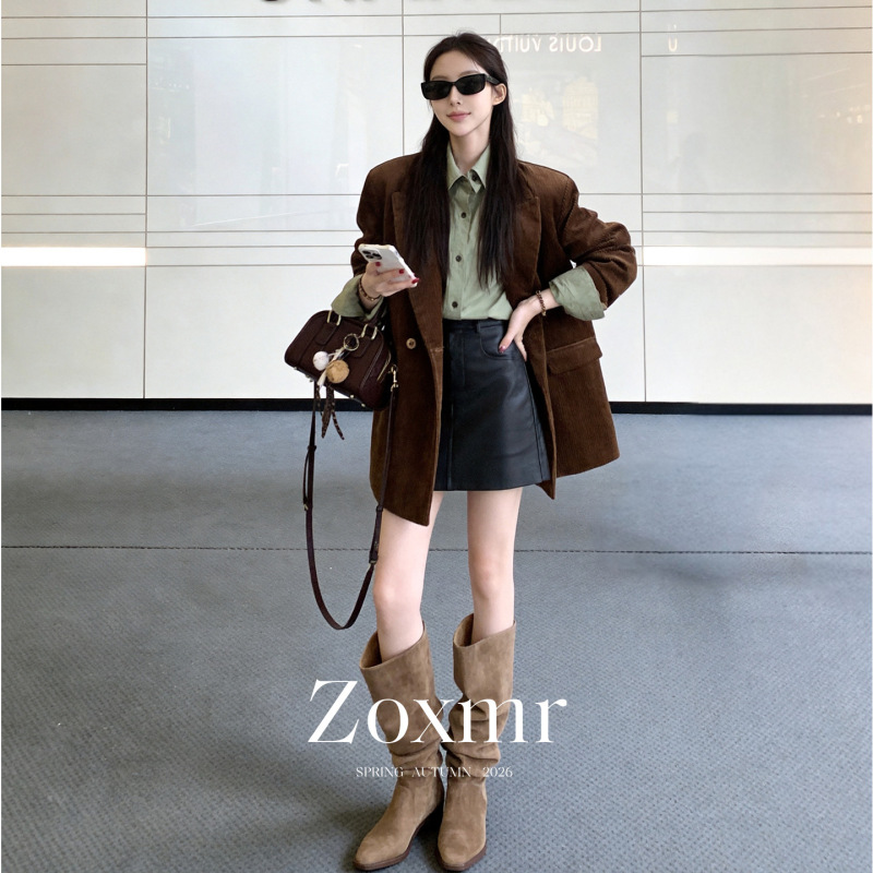 Korean-Style High-Intellectual Fashion with a Sense of Sophistication, Extremely Stylish Casual Commuting Coffee-Colored Corduroy Shoulder-Length Blazer for Women