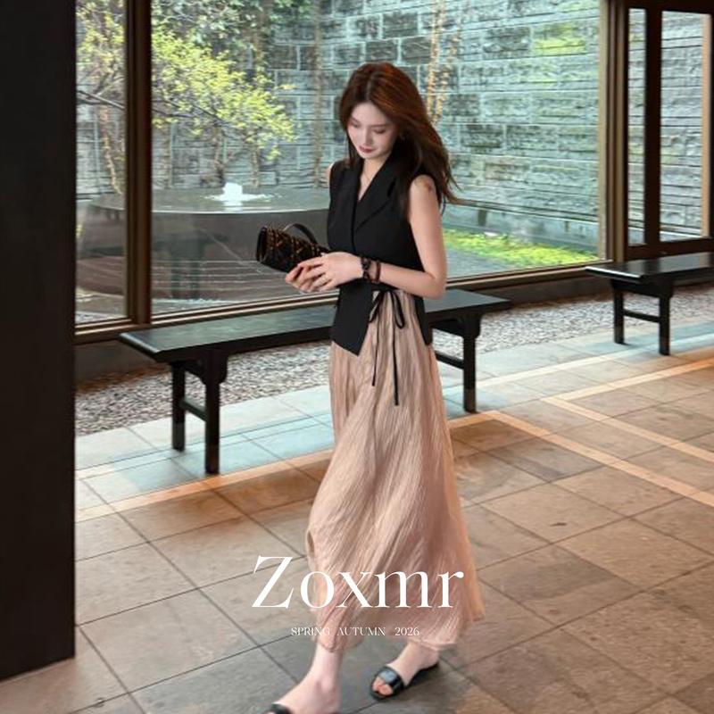 Beautiful and Unique Early Summer Style, Super Attractive and Stylish, Two-Piece Sleeveless Vest Dress for Women 2026