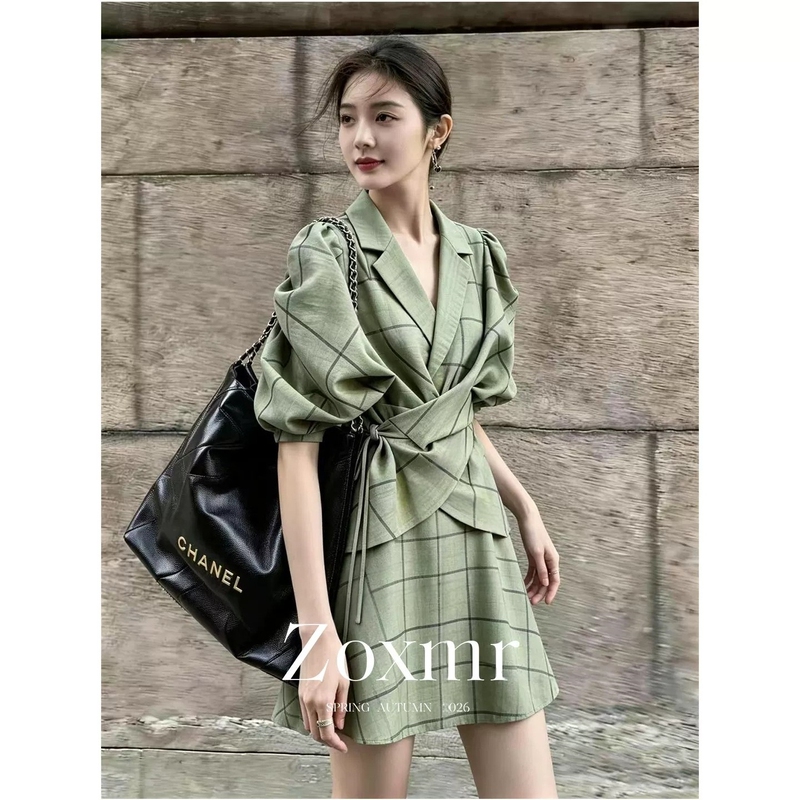 Elegant and Sophisticated Outfit: Chanel-Style Green Plaid Blazer with a Turn-Down Collar, Waist-Cinching Shirt, and Skirt Set for Women in Summer Elegant and Sophisticated Outfit: Chanel-Style Green Plaid Blazer with a Turn-Down Collar, Waist-Cinching Shirt, and Skirt Set for Women in Summer