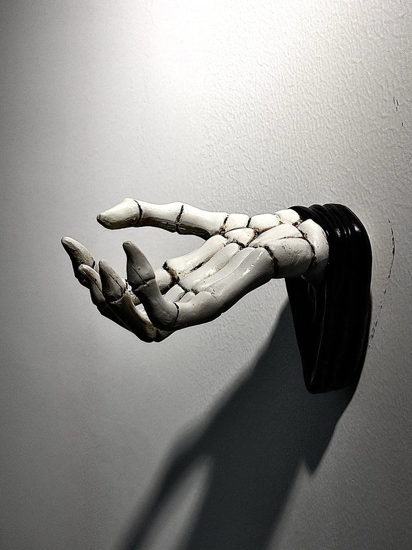 Ghost Hand Wall Hanging | Dark Gothic Creative Ghost Hand Wall Hanging Entrance Storage Hook Ghost Hand Wall Hanging | Dark Gothic Creative Ghost Hand Wall Hanging Entrance Storage Hook