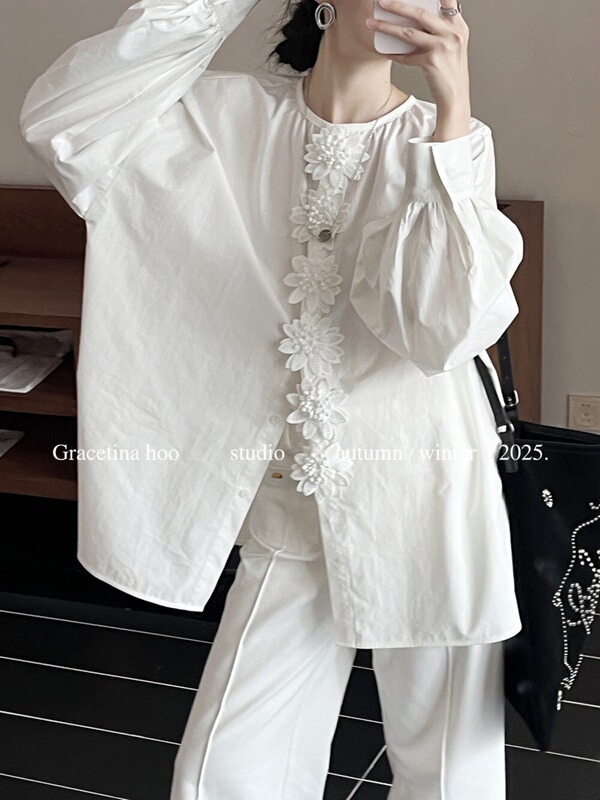 2025 Early Autumn New Style Three-Dimensional Floral Patchwork Lace Long-Sleeve Shirt for Women, Loose Fit, Slimming, Versatile Top