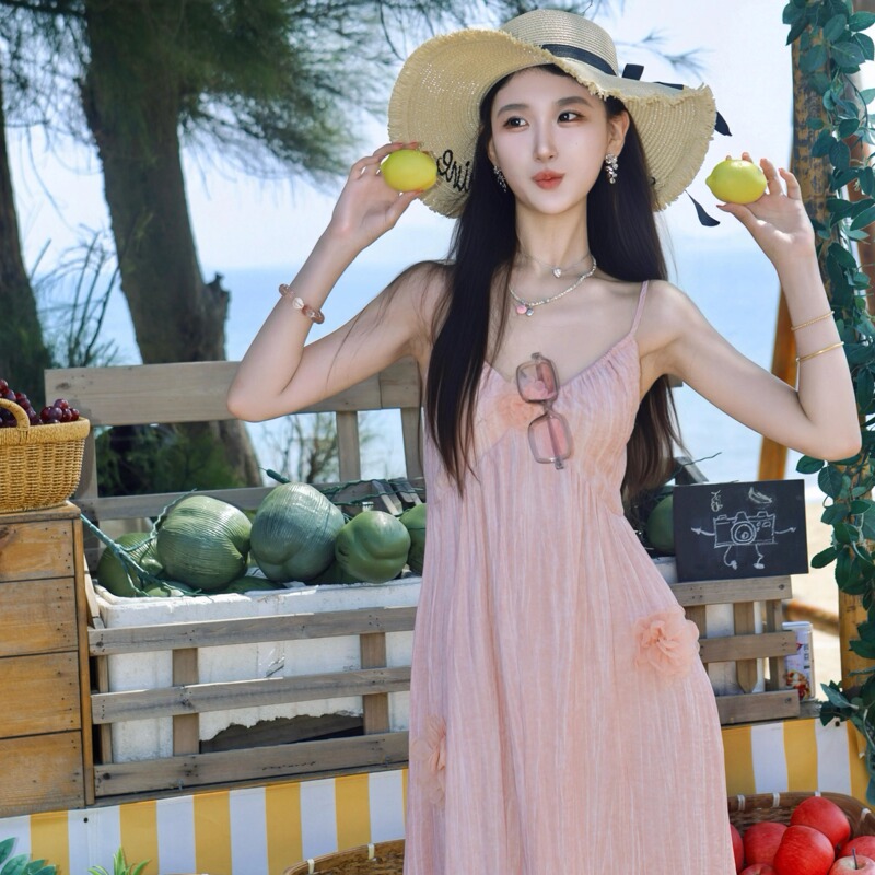 Beautiful Pink Three-Dimensional Floral Spaghetti Strap V-Neck Dress for Vacation Wear at the Seaside in Sanya, Yunnan, Thailand, and Southeast Asia