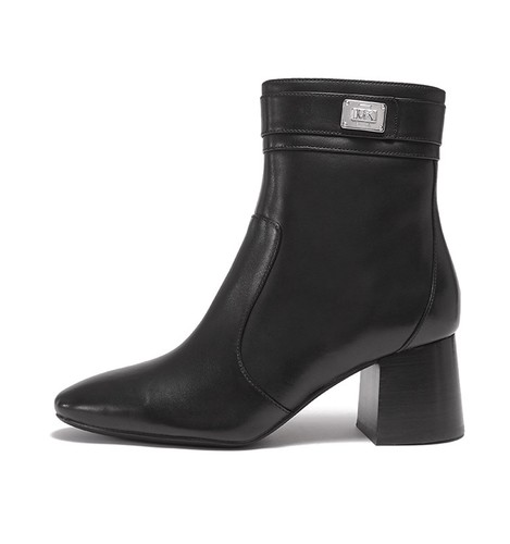 迈克·科尔斯 MK女士皮革PADMA高跟靴子短靴踝靴 40T2PDME5L