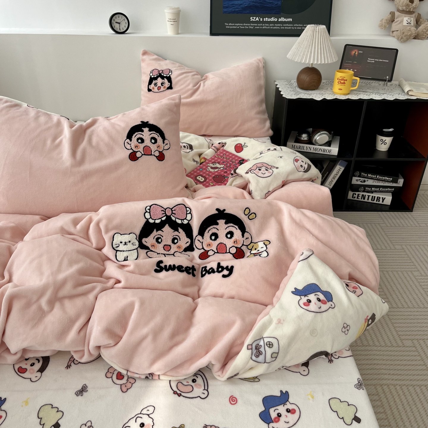 Korean Style Girl ins Cute and Fun Towel Embroidery Milk Velvet Four-Piece Set Coral Velvet Duvet Cover Bed Sheet Three-Piece Set 1.5