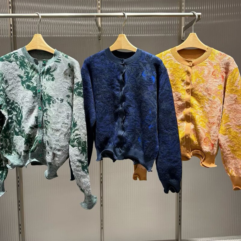 Jiangnan 2026 Autumn New Product Round Neck Simple Style Printed Knitted Cardigan Long-Sleeved Sweater