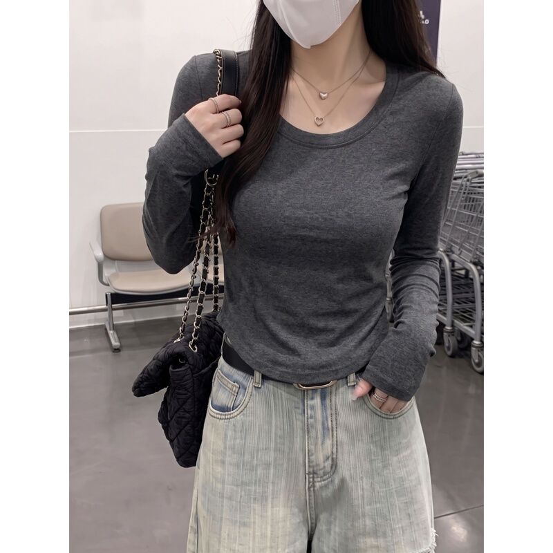 Charcoal Black U-Neck Long-Sleeved Bottoming Shirt for Women 2026 New Early Autum Slim Fit Curved Hem Short Fashion Top Charcoal Black U-Neck Long-Sleeved Bottoming Shirt for Women 2026 New Early Autum Slim Fit Curved Hem Short Fashion Top