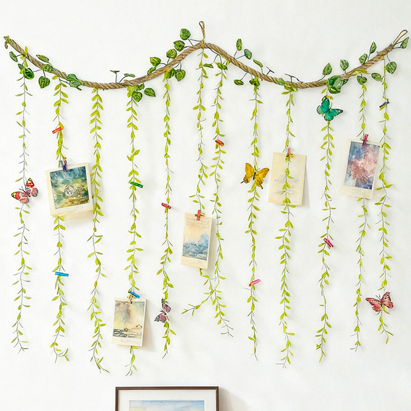 Hanging Faux Wicker Photo Wall with Hemp Rope Clips for Kindergarten Classroom Decoration and Photo Display Wall Decorations Hanging Faux Wicker Photo Wall with Hemp Rope Clips for Kindergarten Classroom Decoration and Photo Display Wall Decorations
