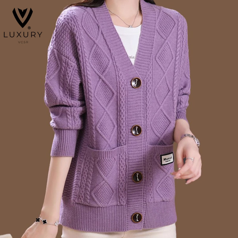 Women's Cardigan Sweater 2024 New Popular Style Outerwear for Spring and Autumn, Plus-Size Knitwear, Casual Knit Jacket for Moms, Thick