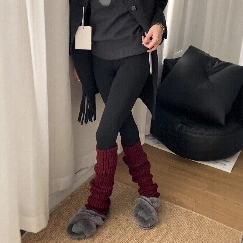 🔥该穿legging+袜套了 !还没入红色袜套+鲨鱼裤的姐妹 快去入🔥-鞋带-淘宝好物网