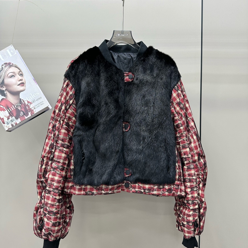 Haining 2025 New Model Mink Fur Coat for Women, Fashionable Young Style with Goose down Sleeves, Popular Internet Celebrity Style for Winter