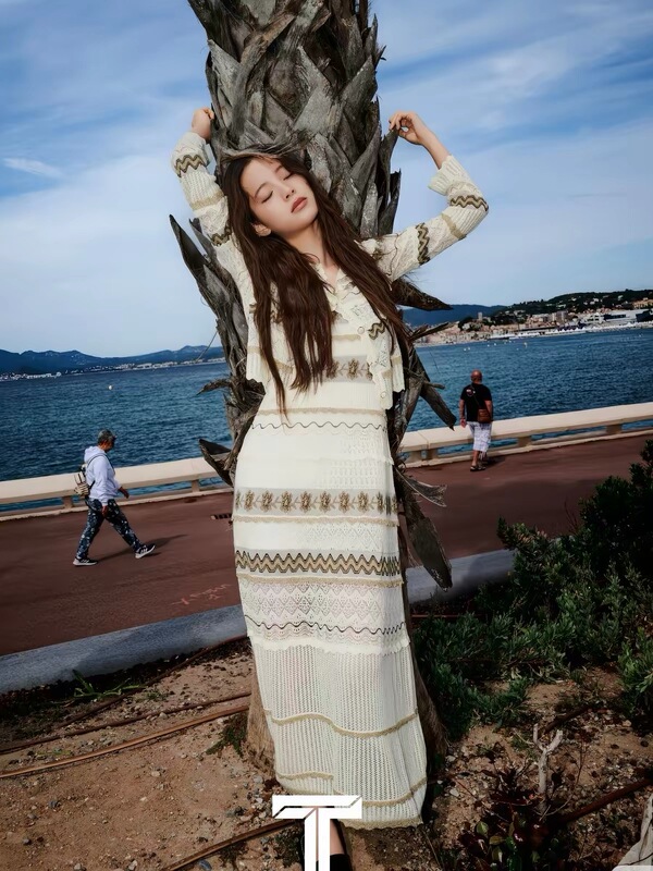 Ouyang Nana and Han Niki's Same Style 2026 Autumn New Design Southern French Floral Knit Cardigan Sweater for Women