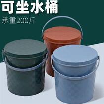Urine bucket with lid and anti-odor urine bucket with lid and anti-odor for the elderly to use at night pregnant women and adults to use in the bedroom at night to urinate and spittoon