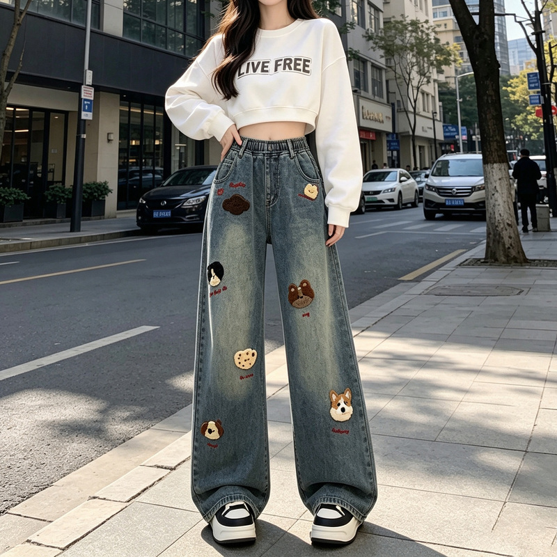Retro Cartoon Embroidered Jeans for Female Middle School Students in Spring and Autum, Large Size, High Waist, Slimming Look, Loose Wide-Leg Straight Pants