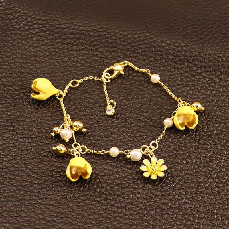 Qingdao European and American Foreign Trade Jewelry Fashion Ks Bracelet Necklace Classic Copper Gold-Plated Enamel Flower Fashion High-End Clavicle Chain Qingdao European and American Foreign Trade Jewelry Fashion Ks Bracelet Necklace Classic Copper Gold-Plated Enamel Flower Fashion High-End Clavicle Chain