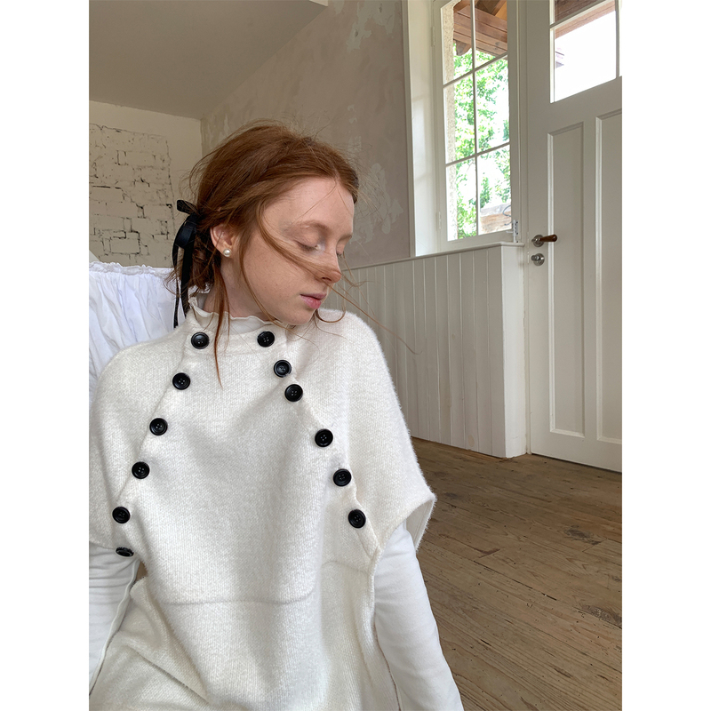 Silvernorthlake Deconstructed White Five-Quarter Sleeve Cape Sweater Layered Shawl-Style Knitted Top Silvernorthlake Deconstructed White Five-Quarter Sleeve Cape Sweater Layered Shawl-Style Knitted Top