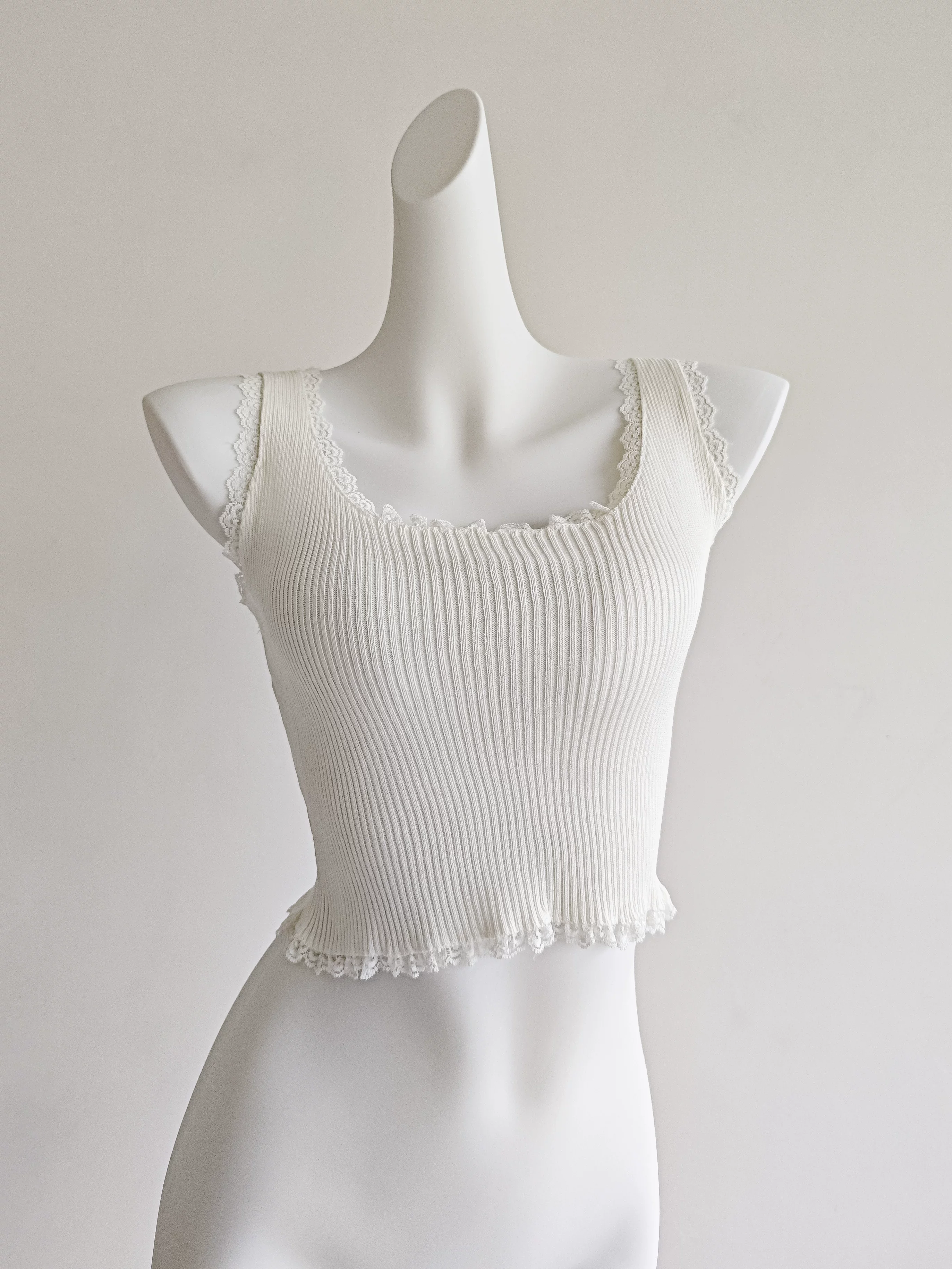 White lace underwear as outerwear, top with cups, tank top, summer clothing, short T-shirt sleevless, beautiful back