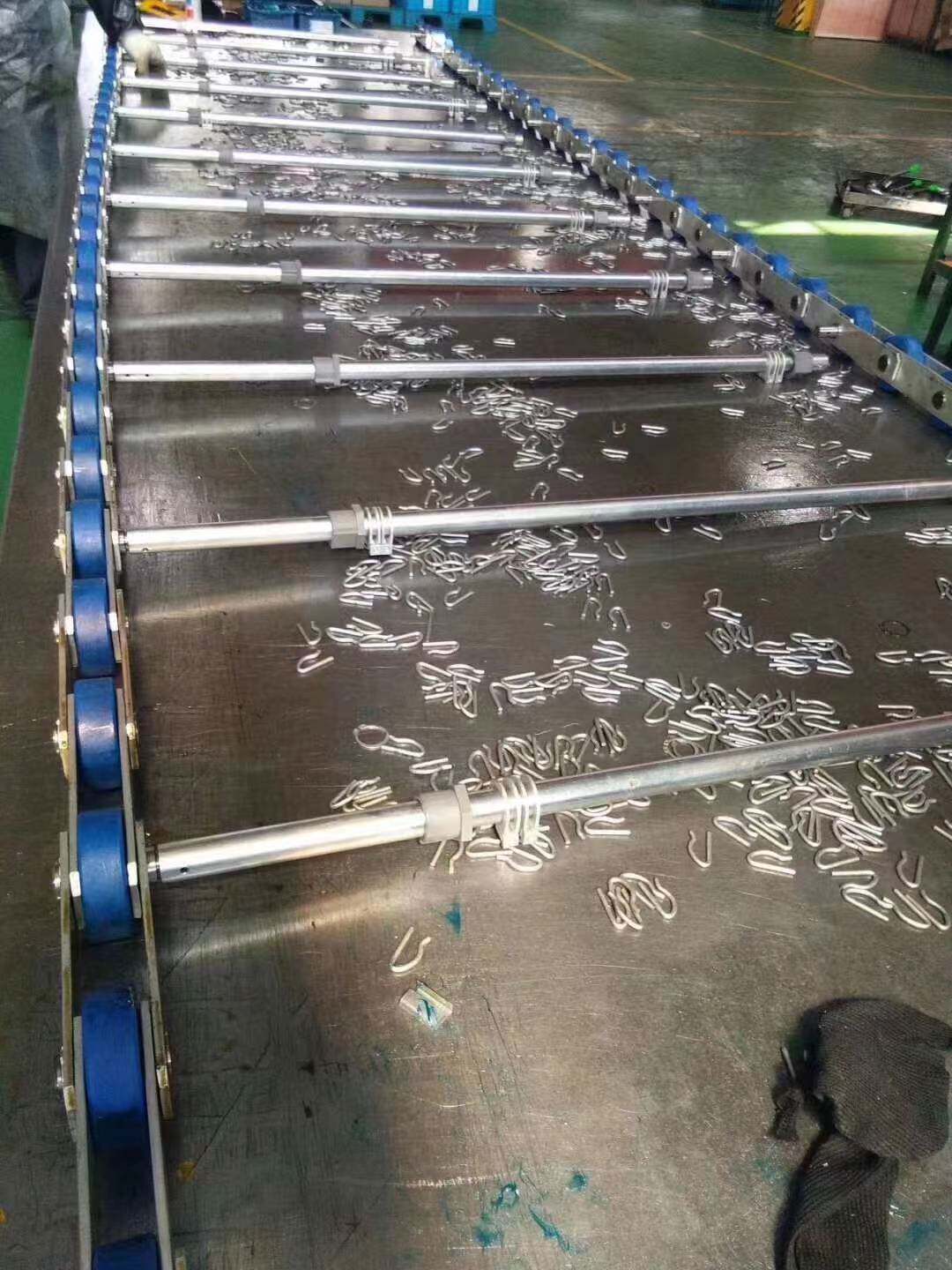 escalator steps large