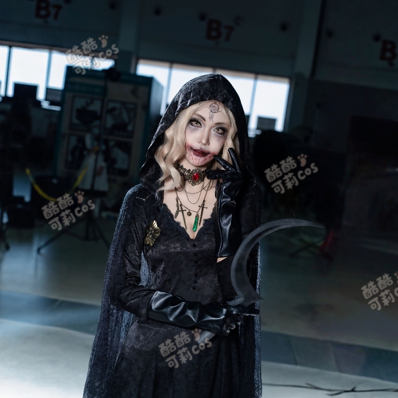 Moth Girl Cosplay Costume Resident Evil 8: Village Halloween Horror Bella Danila Cosplay Women's Wig Moth Girl Cosplay Costume Resident Evil 8: Village Halloween Horror Bella Danila Cosplay Women's Wig