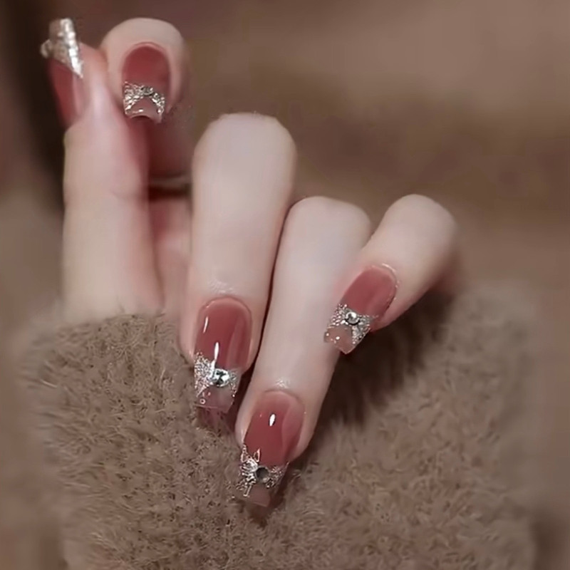 Handmade Wearable Nails 2026 New Style High-End Nail Patches That Make Nails Look Fairer Wearable Nail Art