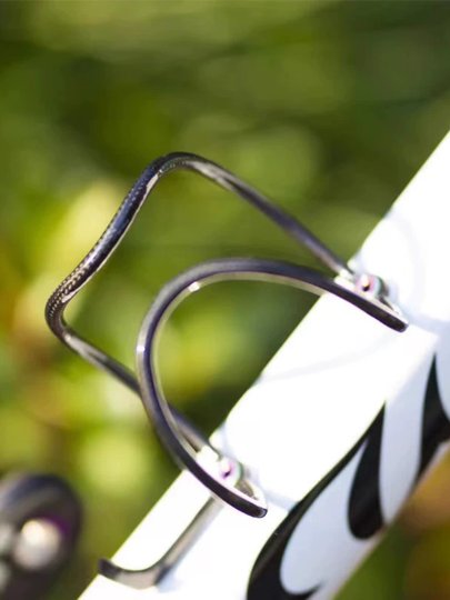 Carbon carbon fiber water bottle holder ultra-light 7g road triathlon mountain bike water cup holder universal cycling equipment
