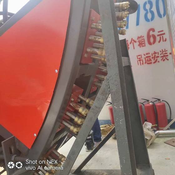 Lubang Mechanical Tunnel Low Side Wall Chiseling Machine Tunnel Sector Arc Surface Chiseling Machine Pneumatic Chiseling Machine